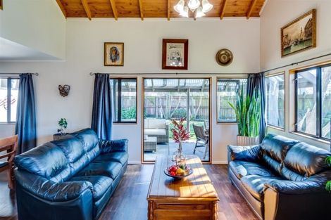 Photo of property in 16 Cormack Place, Greenmeadows, Napier, 4112