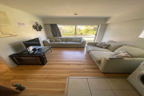 Photo of property in 19 Thurleigh Grove, Karori, Wellington, 6012