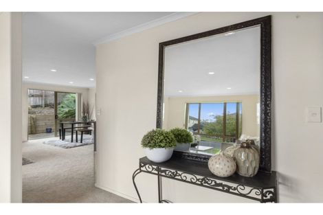 Photo of property in 37 Nimstedt Avenue, Oteha, Auckland, 0632