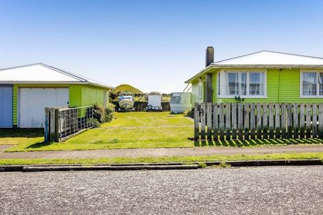 Photo of property in 39 Pungarehu Road, Pungarehu, Opunake, 4685