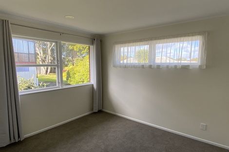 Photo of property in 1 Marcel Place, Glenfield, Auckland, 0629