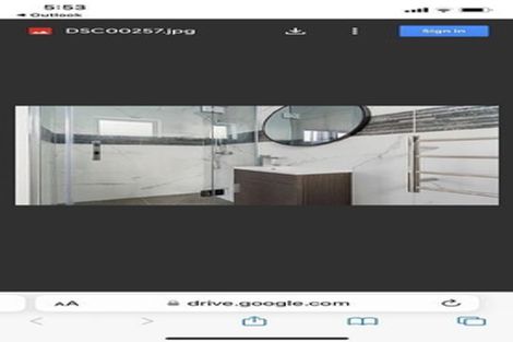 Photo of property in 8a Tiraumea Drive, Pakuranga, Auckland, 2010