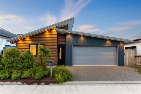 Photo of property in 3 Ramarama Lane, Crofton Downs, Wellington, 6035