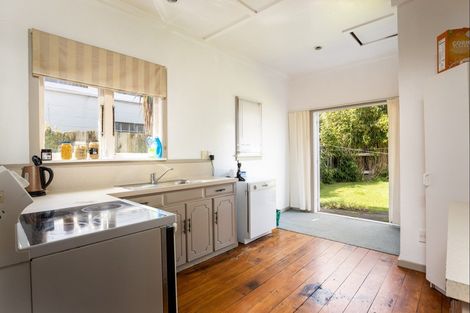 Photo of property in 417 Devon Street West, Lynmouth, New Plymouth, 4310