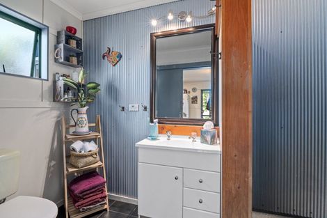 Photo of property in 2313 Takaka-collingwood Highway, Collingwood, 7073