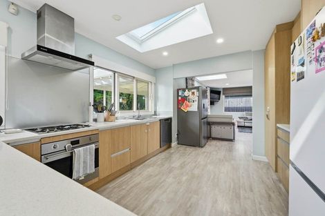 Photo of property in 6 Fratley Avenue, Farm Cove, Auckland, 2012