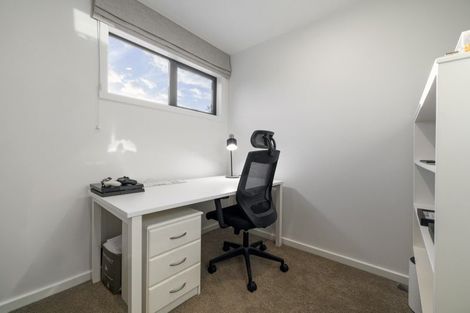 Photo of property in 29 Oscar Road, Greenhithe, Auckland, 0632