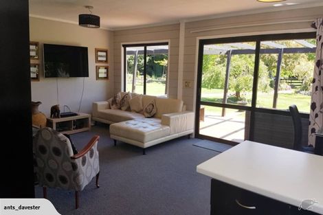 Photo of property in 327 Thwaites Road, Hororata, Darfield, 7572