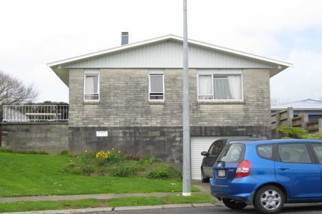 Photo of property in 6 Tawake Place, Waitara, 4320