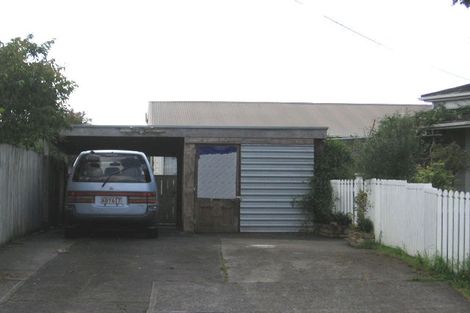 Photo of property in 8 Mildmay Road, Henderson, Auckland, 0610
