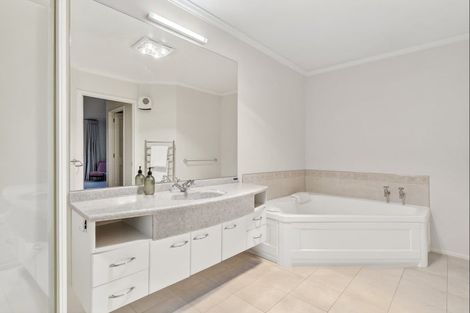 Photo of property in 16 Wakefield Lane, Mount Pisa, Cromwell, 9383