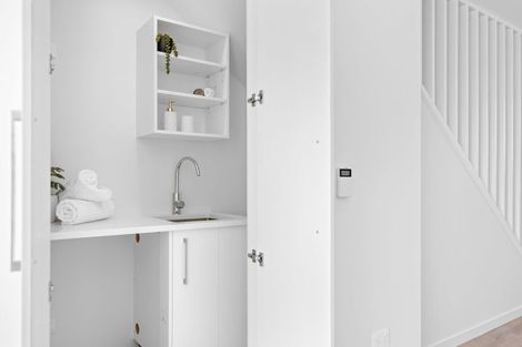 Photo of property in 6/6 Skibbereen Drive, Halswell, Christchurch, 8025