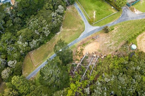 Photo of property in 211a Schnapper Rock Road, Schnapper Rock, Auckland, 0632