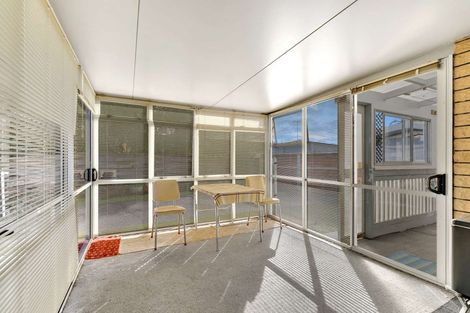 Photo of property in 1 Milsom Place, Te Puke, 3119