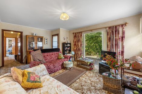 Photo of property in 40 Wellesley Road, Mangere Bridge, Auckland, 2022