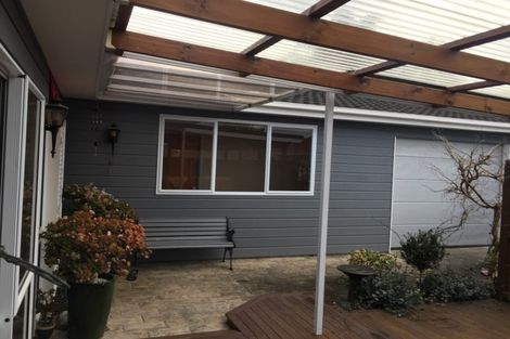 Photo of property in 2/71 Howe Street, Howick, Auckland, 2014