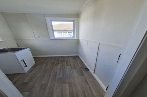 Photo of property in 73 Seddon Street, Takaro, Palmerston North, 4412