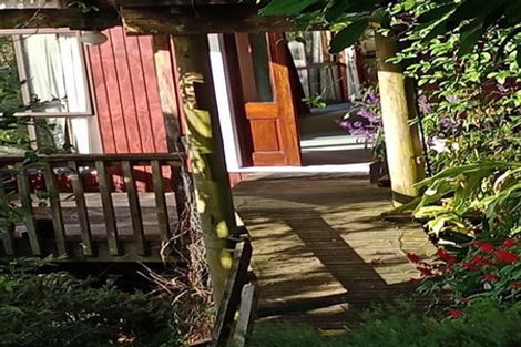 Photo of property in 321 Marine Drive, York Bay, Lower Hutt, 5013