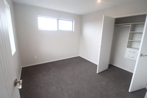 Photo of property in 2b Crystal Avenue, Te Atatu South, Auckland, 0602