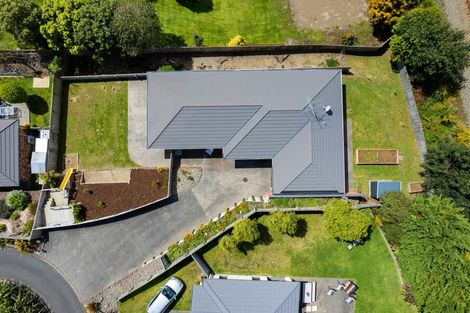 Photo of property in 7 Lambert Way, Paraparaumu, 5032