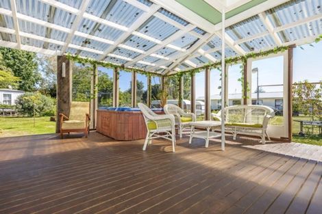 Photo of property in 15 Ioapa Road, Te Karaka, 4022