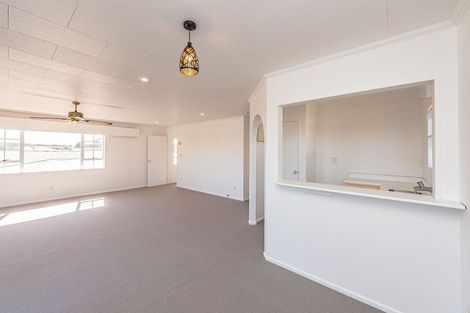 Photo of property in 156 Karaka Street, Castlecliff, Whanganui, 4501