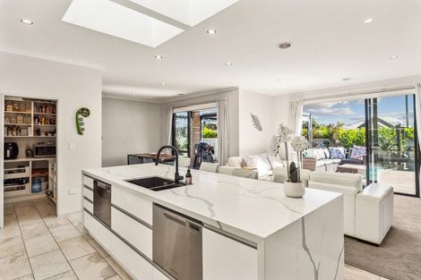 Photo of property in 6 Taranui Way, Paraparaumu Beach, Paraparaumu, 5032