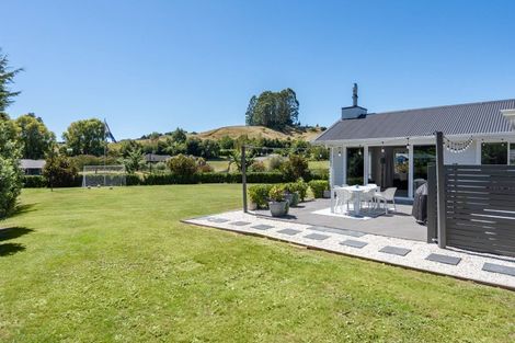 Photo of property in 65 Dalmore Way, Acacia Bay, Taupo, 3385