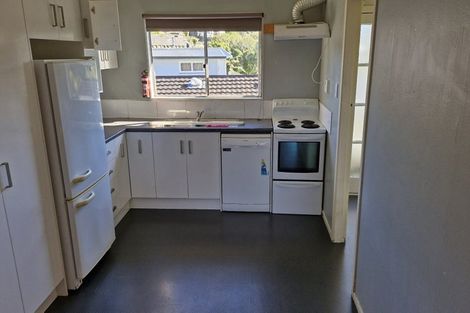 Photo of property in 2/112 Dowse Drive, Maungaraki, Lower Hutt, 5010