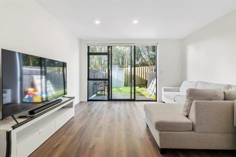 Photo of property in 30 Kotuitui Street, Manukau, Auckland, 2104