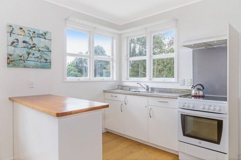 Photo of property in 45 Wade River Road, Stanmore Bay, Whangaparaoa, 0932