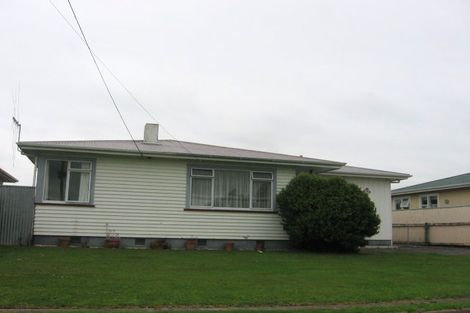 Photo of property in 32 Duff Crescent, Highbury, Palmerston North, 4412