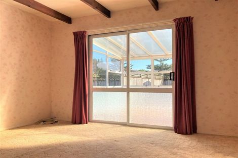 Photo of property in 89d Leslie Street, Waitara, 4320