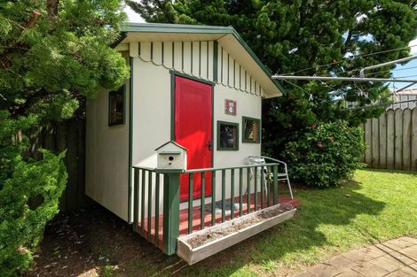 Photo of property in 62 Edendale Road, Somerville, Auckland, 2014