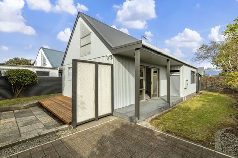 Photo of property in 1/9 Brierley Place, Marfell, New Plymouth, 4310