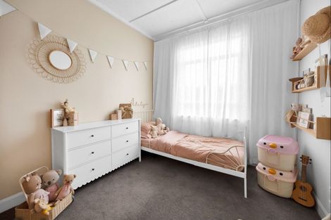 Photo of property in 21 High Street West, Waitara, 4320