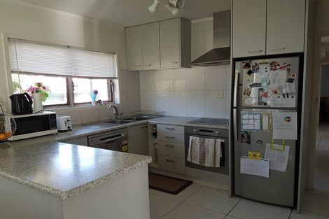 Photo of property in 1/240 Forrest Hill Road, Forrest Hill, Auckland, 0620
