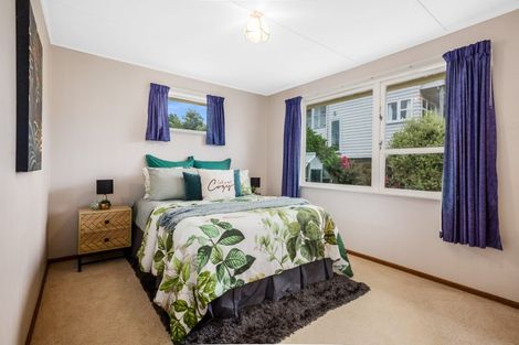 Photo of property in 73 Main Road, Titahi Bay, Porirua, 5022