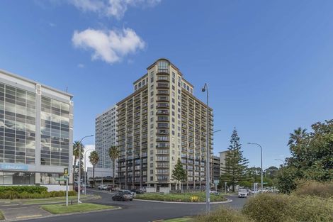 Photo of property in The Rennaissance, 5j/18 Ronwood Avenue, Manukau, Auckland, 2104