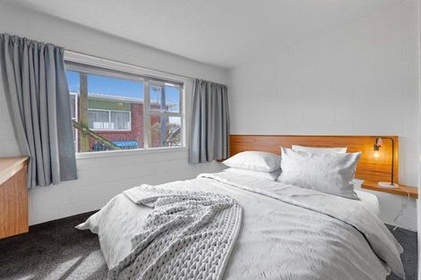 Photo of property in 75 Belt Road, New Plymouth, 4310