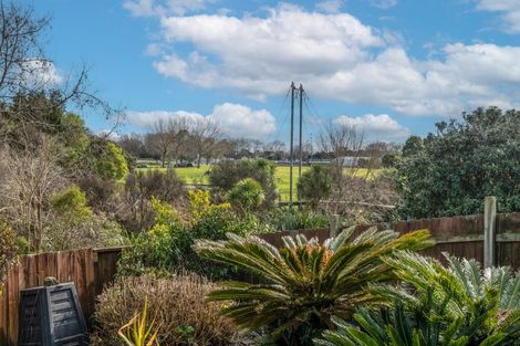 Photo of property in 2/55 Aviemore Drive, Highland Park, Auckland, 2010