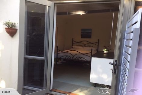 Photo of property in 19 Oakford Park Crescent, Greenhithe, Auckland, 0632