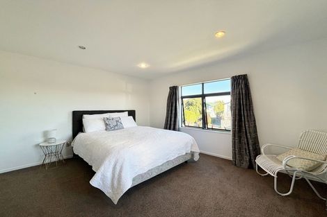 Photo of property in 1a Kipax Place, Riccarton, Christchurch, 8011