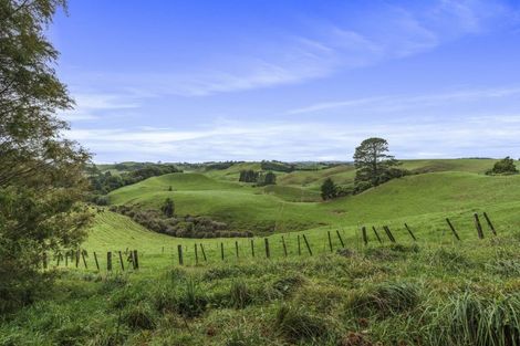 Photo of property in 1135 Richmond Road, Everett Park, Inglewood, 4389