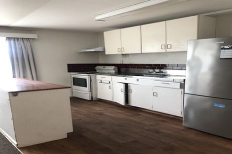 Photo of property in 101 Akaroa Drive, Maupuia, Wellington, 6022