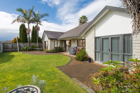 Photo of property in 18 Jacinda Close, Pyes Pa, Tauranga, 3112