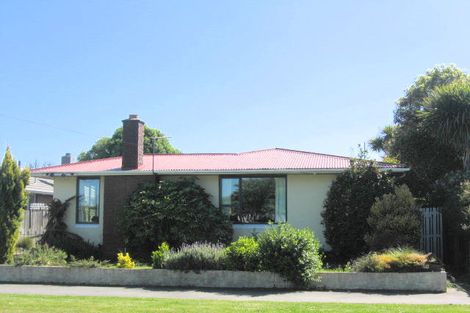 Photo of property in 18 Isleworth Road, Bishopdale, Christchurch, 8053