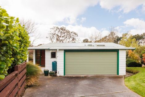Photo of property in 16 Clifton Terrace, Fitzherbert, Palmerston North, 4410