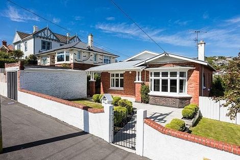 Photo of property in 214 Musselburgh Rise, Andersons Bay, Dunedin, 9013