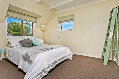 Photo of property in 1/29 Marcel Place, Glenfield, Auckland, 0629